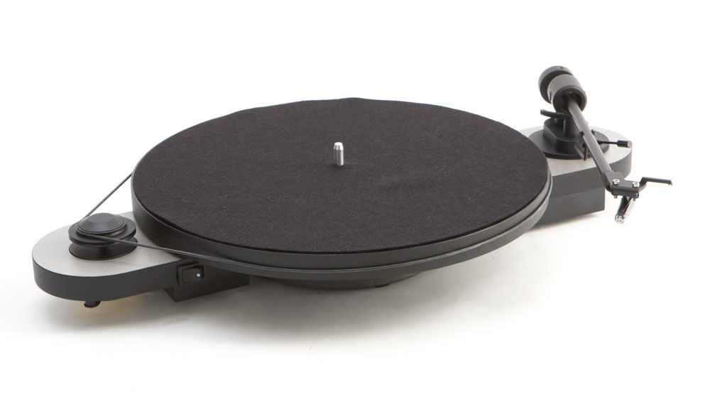 

Проигрыватель винила Pro-Ject Elemental