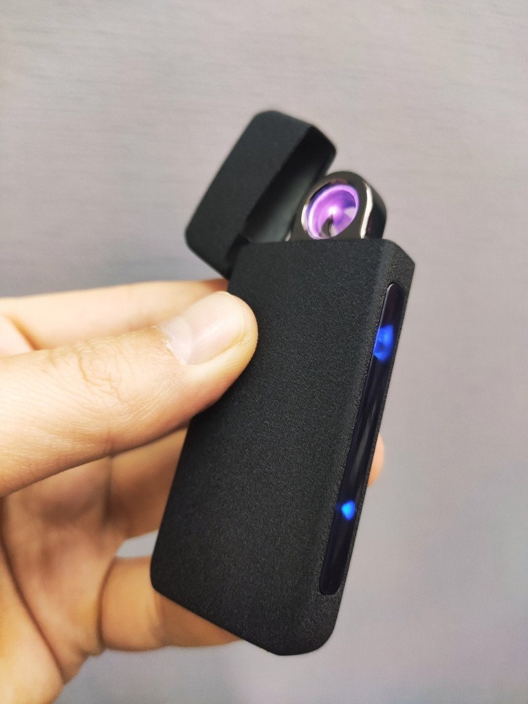 

Электроимпульсная зажигалка с круговой молнией Leon premium Black Matt