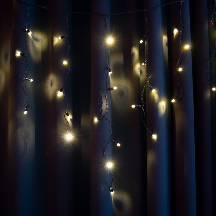 

Гирлянда уличная STARLIGHT бахрома Flash 75LED теплый белый, IP44 2x0.7м черный провод
