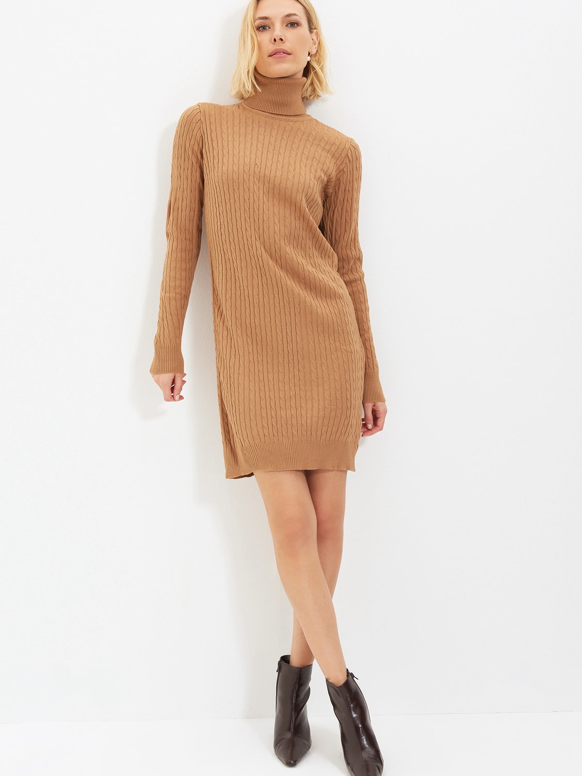 

Платье Trendyol TWOAW22EL0358/Camel  Бежевое, Платье Trendyol TWOAW22EL0358/Camel M Бежевое