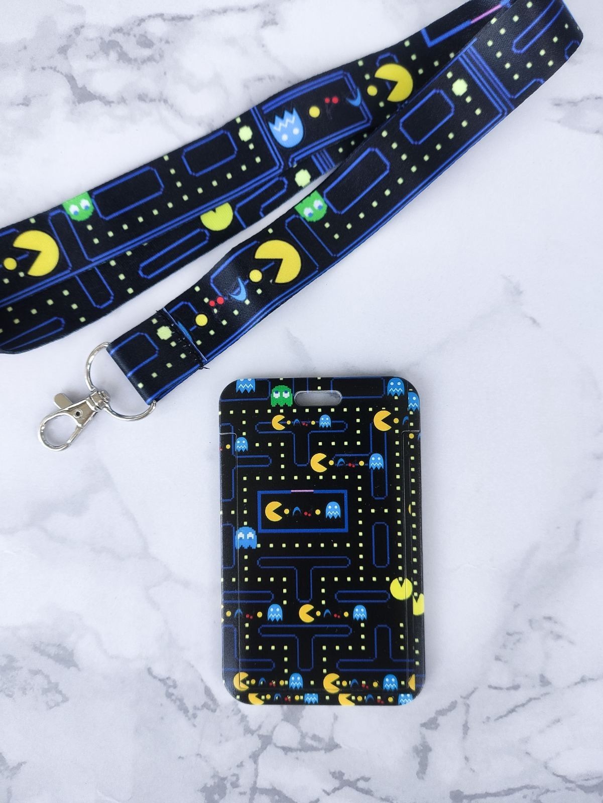 

Офисный бейдж на шею Chansin Pac-Man Вертикальный (41873991)