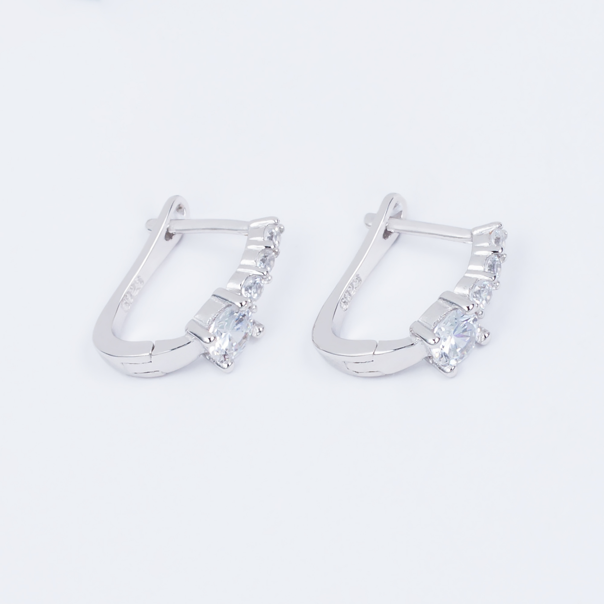 

Сережки TOP Silver 2,30 г