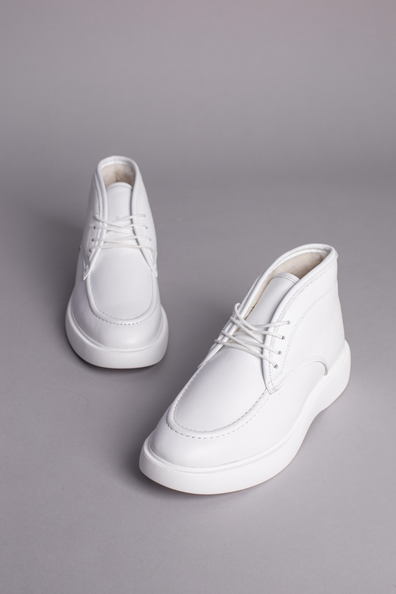 

Кросівки жіночі шкіряні зимові LuxuryShoes 5733з/40 (26-26,5 см) Білий