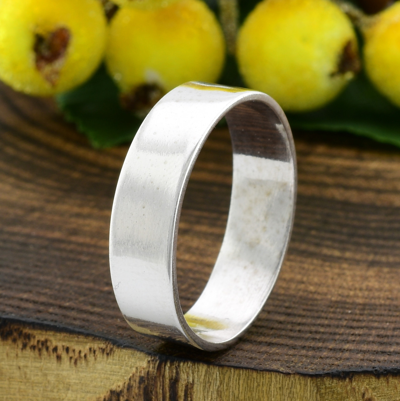 

Серебряное Обручальное кольцо Американка 19.5