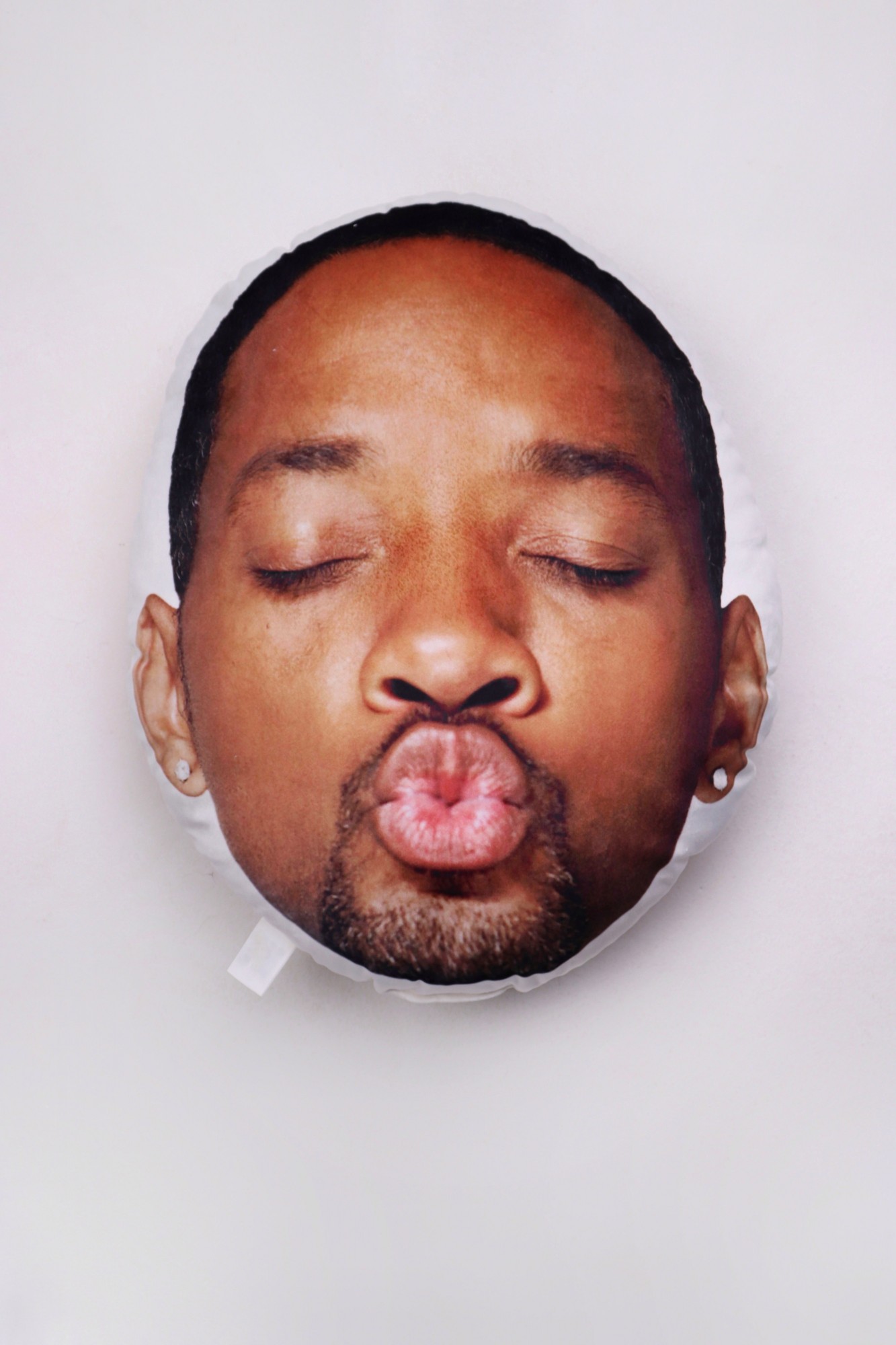 

Декоративная подушка IPQ Уилл Смит (Will Smith) двухсторонняя 65 см