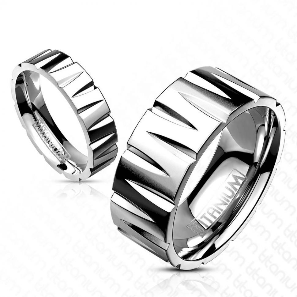 

Кольцо Spikes из титана R-TI-0321 (5 США (наш 15,7))