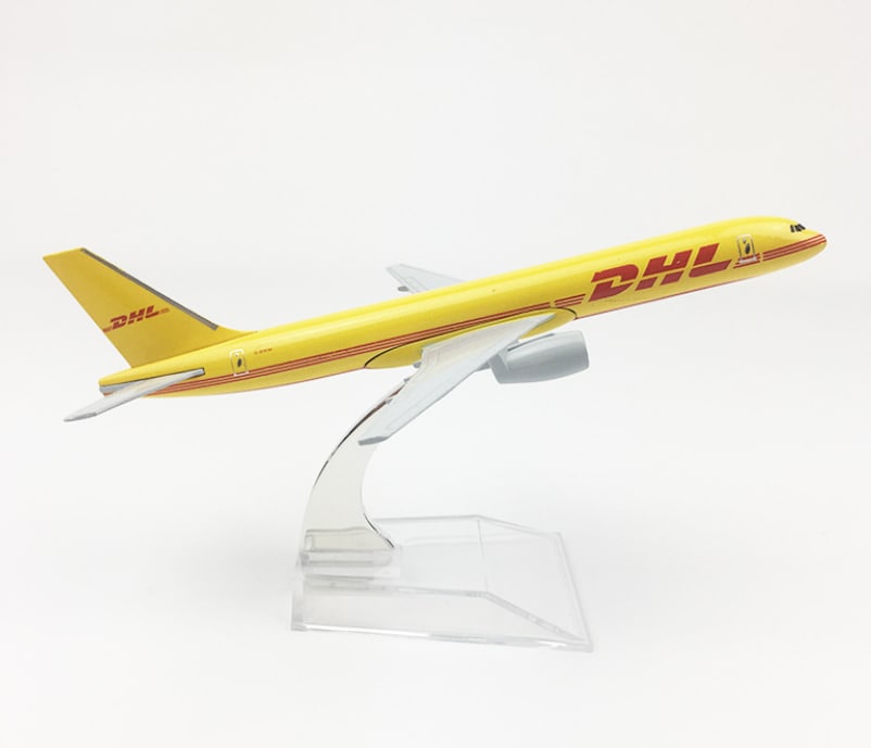 

Модель пасажирський літак Boeing 757 DHL