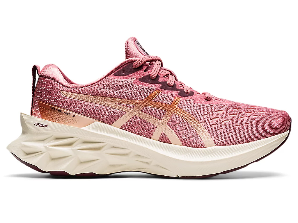 

Кроссовки для бега Asics NOVABLAST 2 1012B049-700 37.5