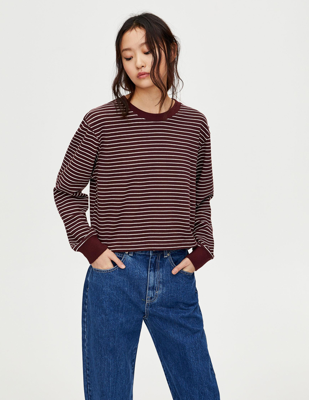 

Свитшот PULL & BEAR Ж1076184 (5590/383/606) цвет бордовый, Свитшот PULL & BEAR Ж1076184 (5590/383/606) цвет бордовый M