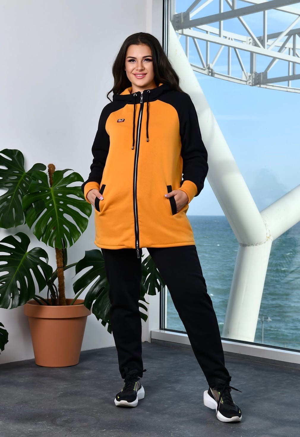 

Спортивный костюм трехнить на флисе удлиненная кофта с капюшоном Miss Podium Черный с горчичным, Спортивный костюм трехнить на флисе удлиненная кофта с капюшоном Miss Podium Черный с горчичным 52