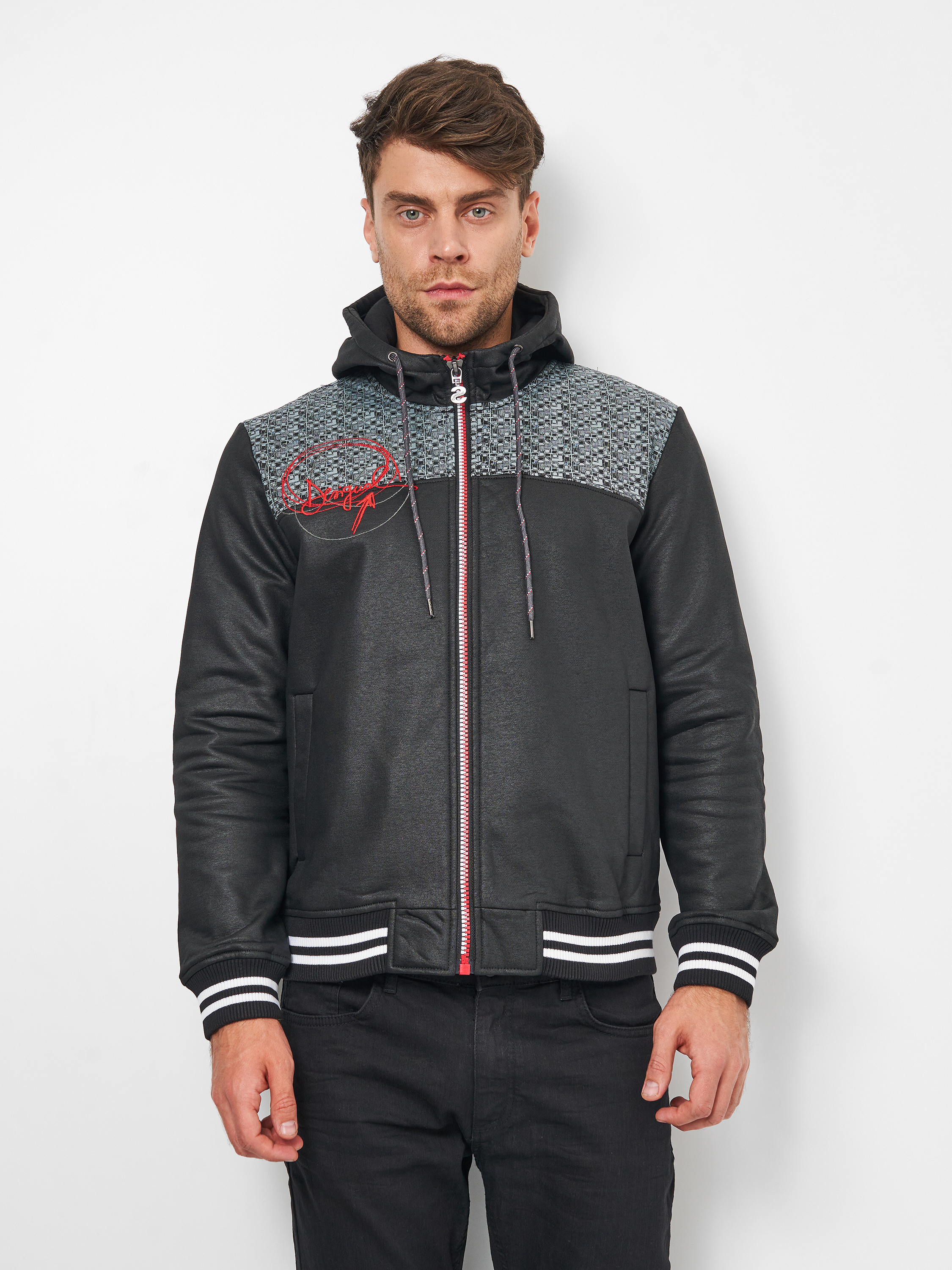 

Куртка Desigual 18WMSKX4-2000  Черная, Куртка Desigual 18WMSKX4-2000 S Черная