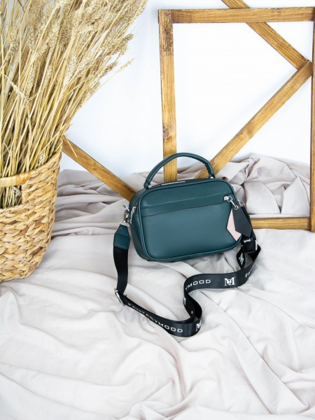 

Сумка №-2032 зелений, размер 23*16*9