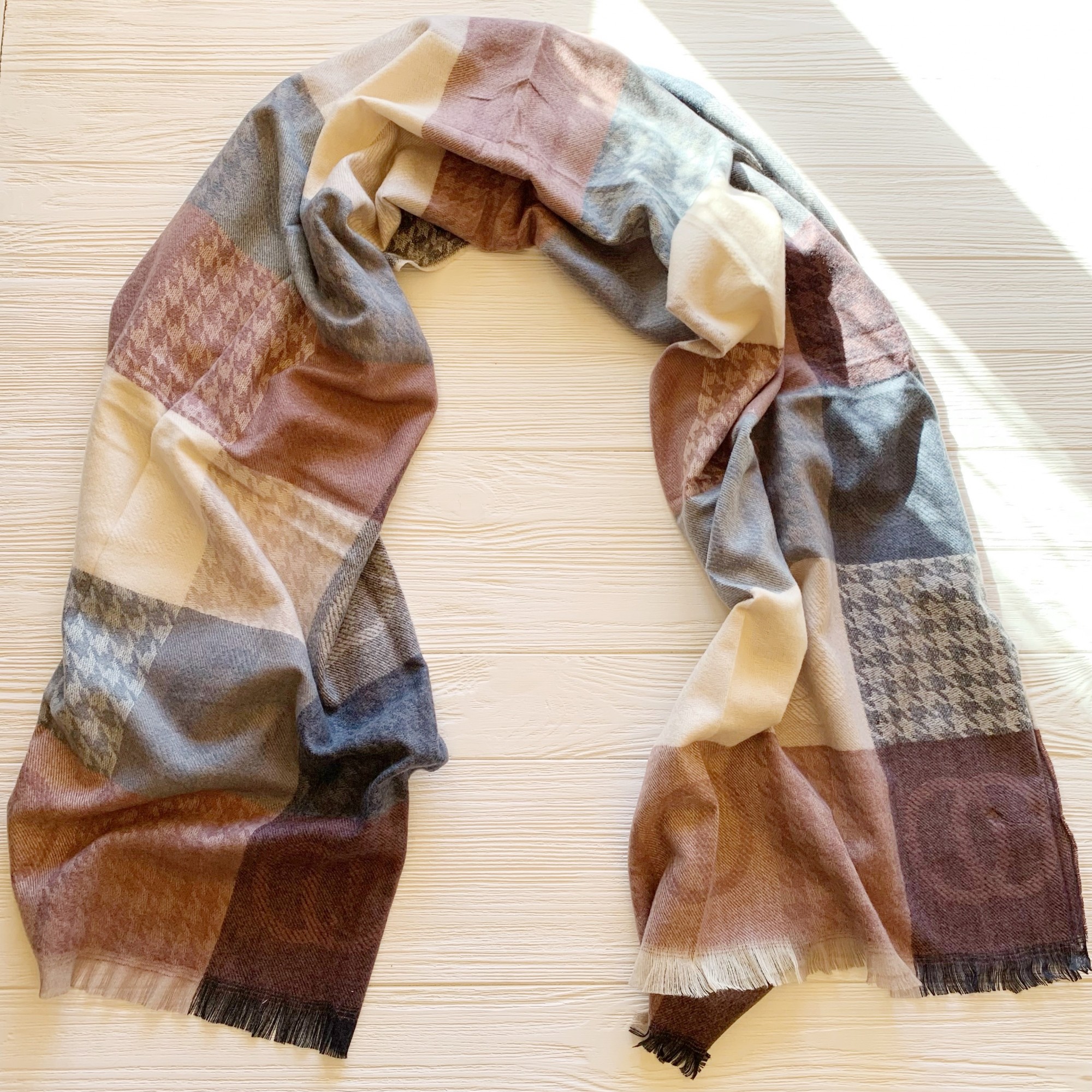 

Шарф кашемировый Versolli 190 см на 70 см коричневый RE-51-9