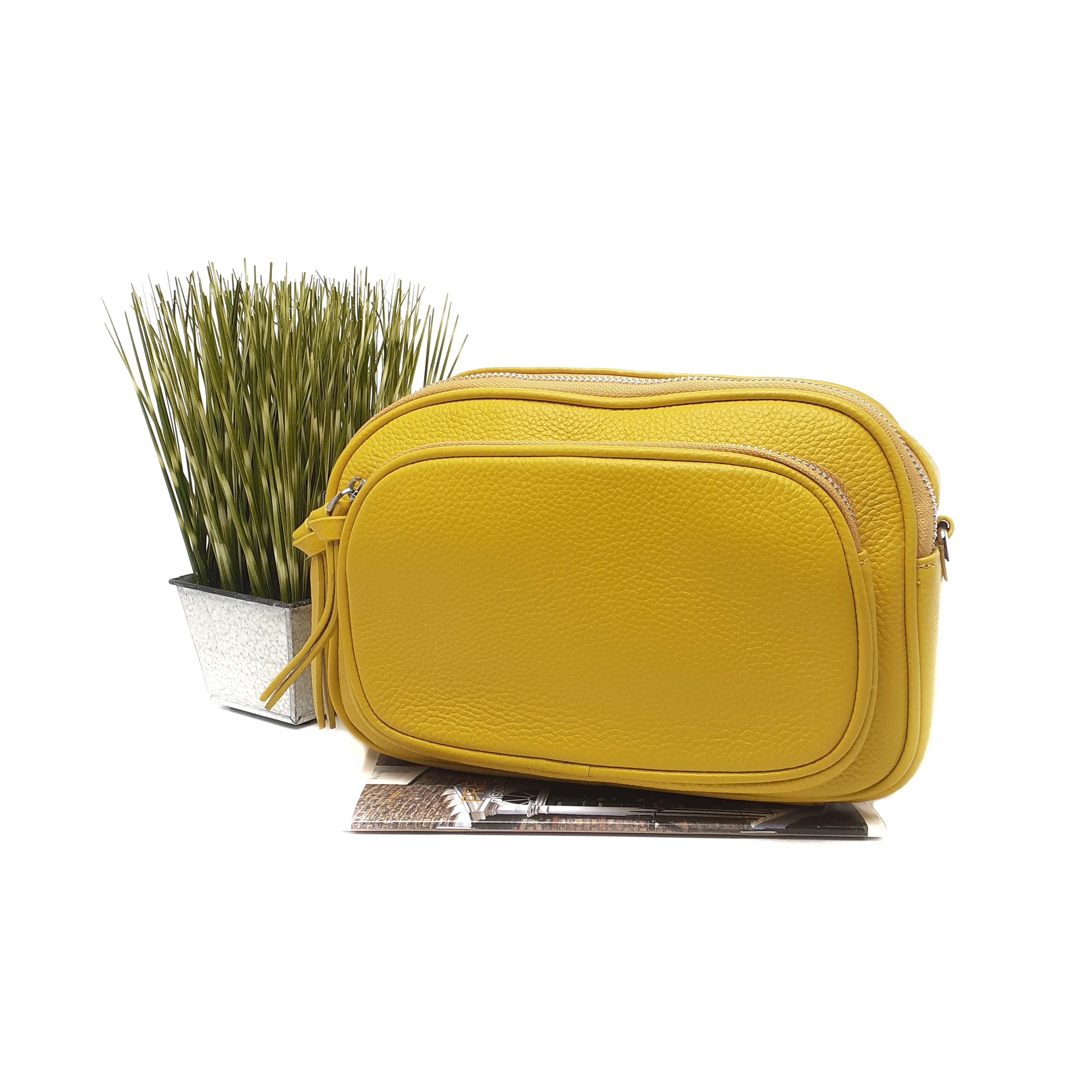 

Небольшая модная сумка через плечо Vito Torelli желтая 8380 yellow