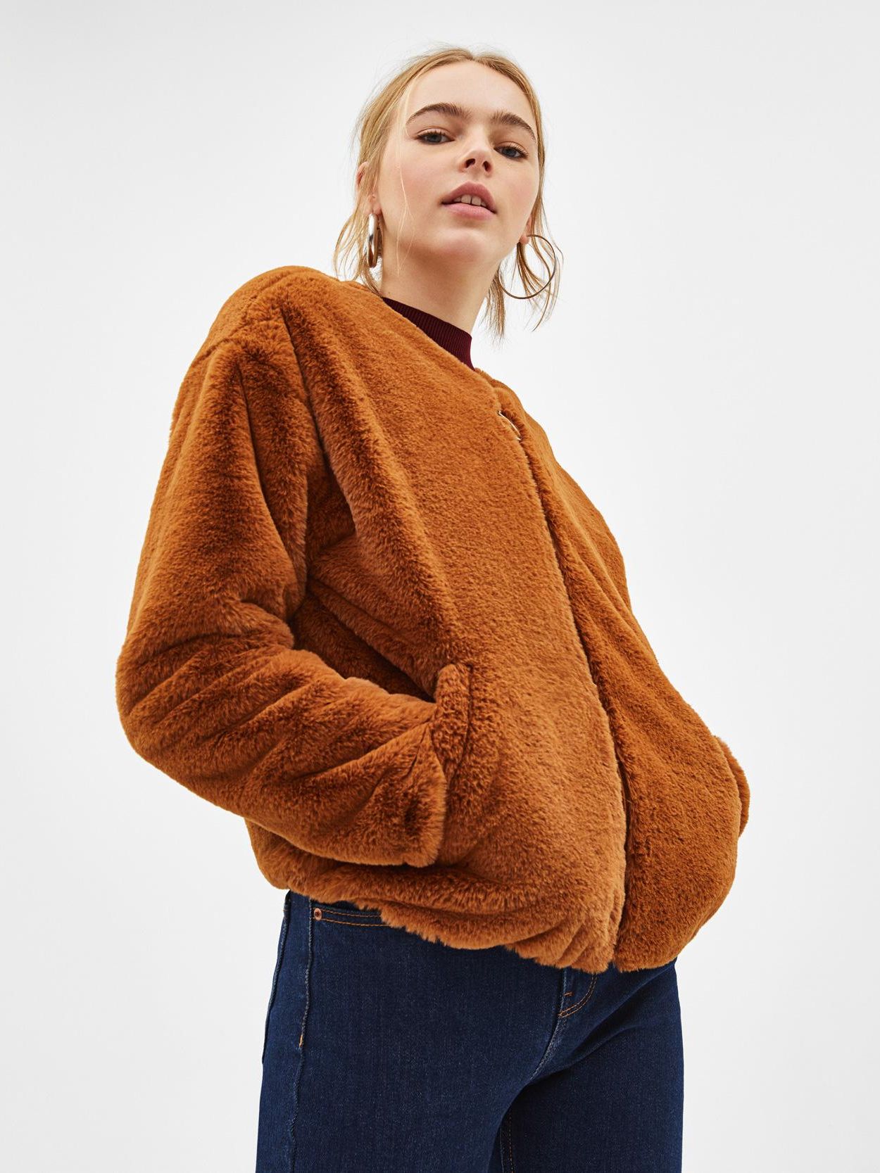 

Полушубок Bershka XAZ152723XEUE  Светло-коричневый, Полушубок Bershka XAZ152723XEUE S Светло-коричневый