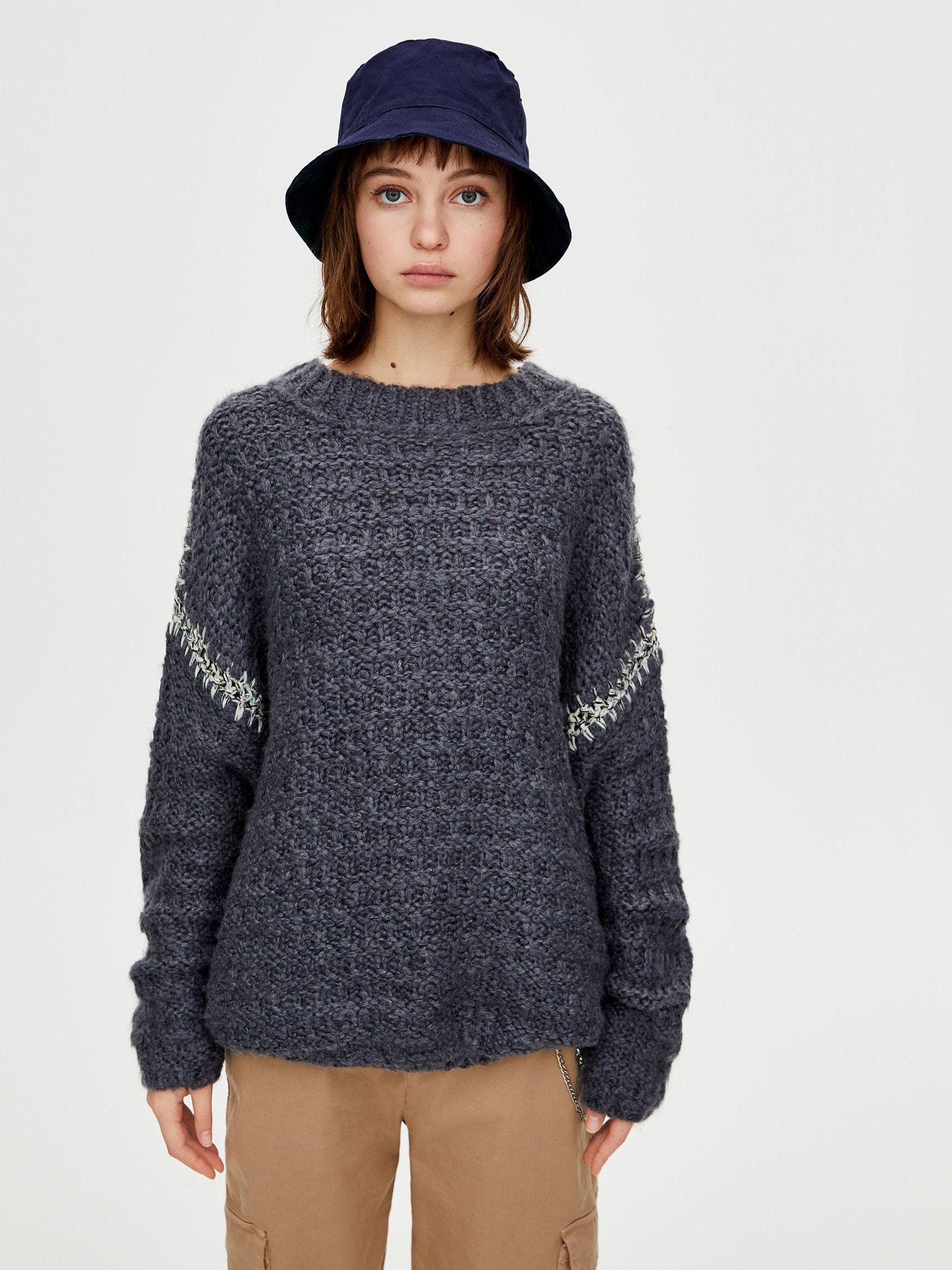 

Джемпер Pull & Bear XAZ221309QRWX  Темно-серый с бежевым, Джемпер Pull & Bear XAZ221309QRWX S Темно-серый с бежевым
