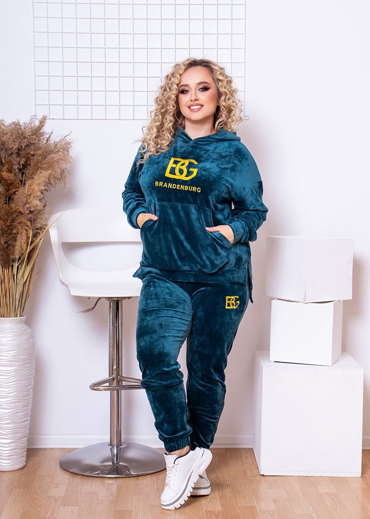 

Спортивный костюм с вышивкой Фабрика Моды  Бутылочный X14041, Спортивный костюм с вышивкой Фабрика Моды 46-48 Бутылочный X14041