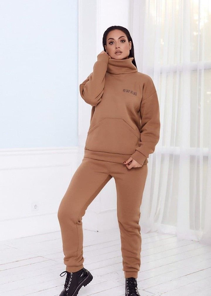 

Теплый костюм с высоким воротом Фабрика Моды - Коричневый X14284, Теплый костюм с высоким воротом Фабрика Моды 48-50 Коричневый X14284