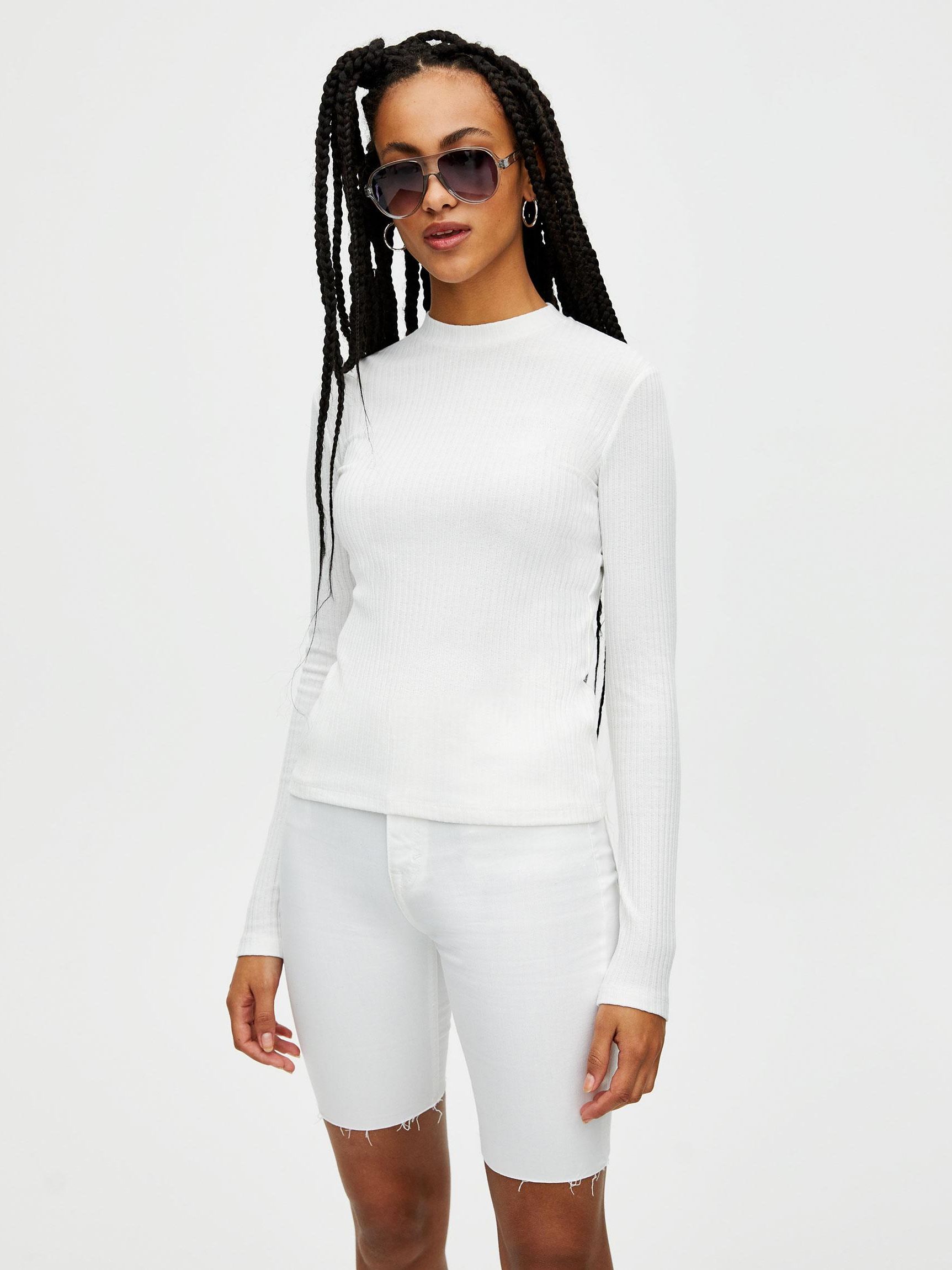 

Водолазка Pull & Bear XAZ240664ULSX  Белая, Водолазка Pull & Bear XAZ240664ULSX L Белая