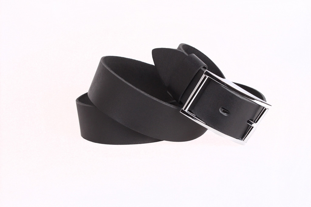 

Мужской кожаный ремень под джинсы D-Belts S0262 черный (130 см х 4 см)