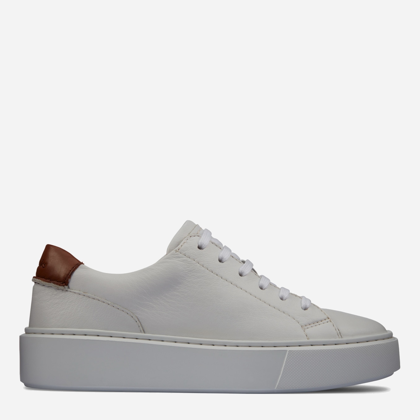 

Кеды Clarks 26161109 39 Белые