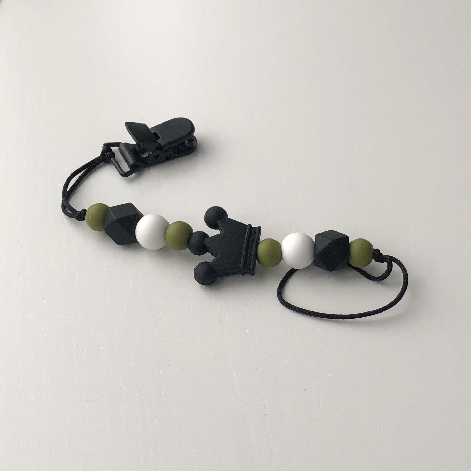 

Мини держатель для пустышки Баловень Black Crown Design