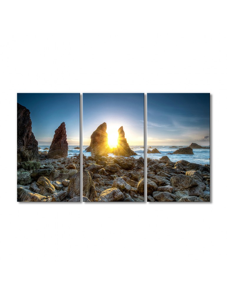 

Модульная картина Artel «Солнечный свет проходит через скалы между берегом моря» 3 модуля 80x120 см