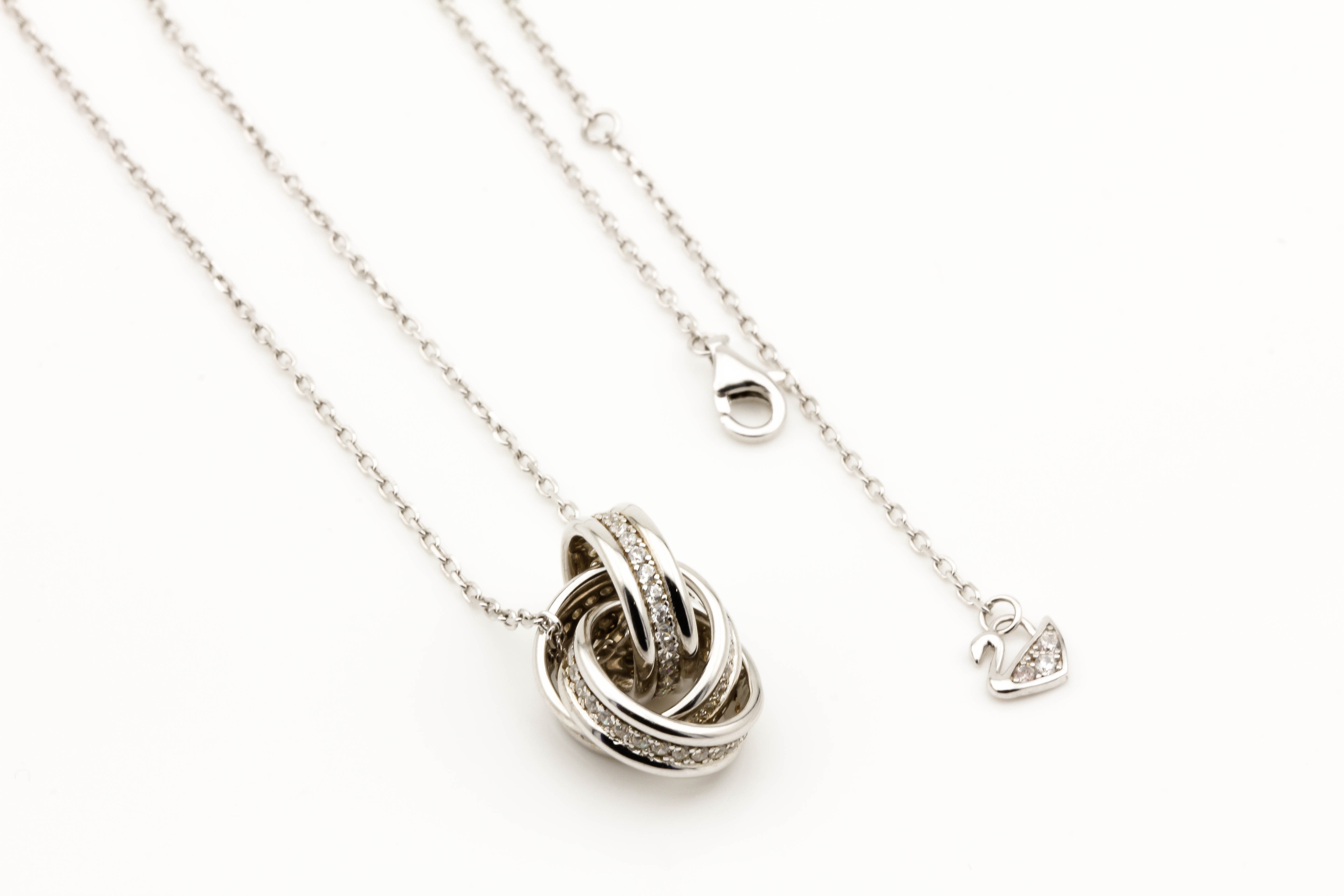 

Серебряное колье с фианитами CO14016 Диамант