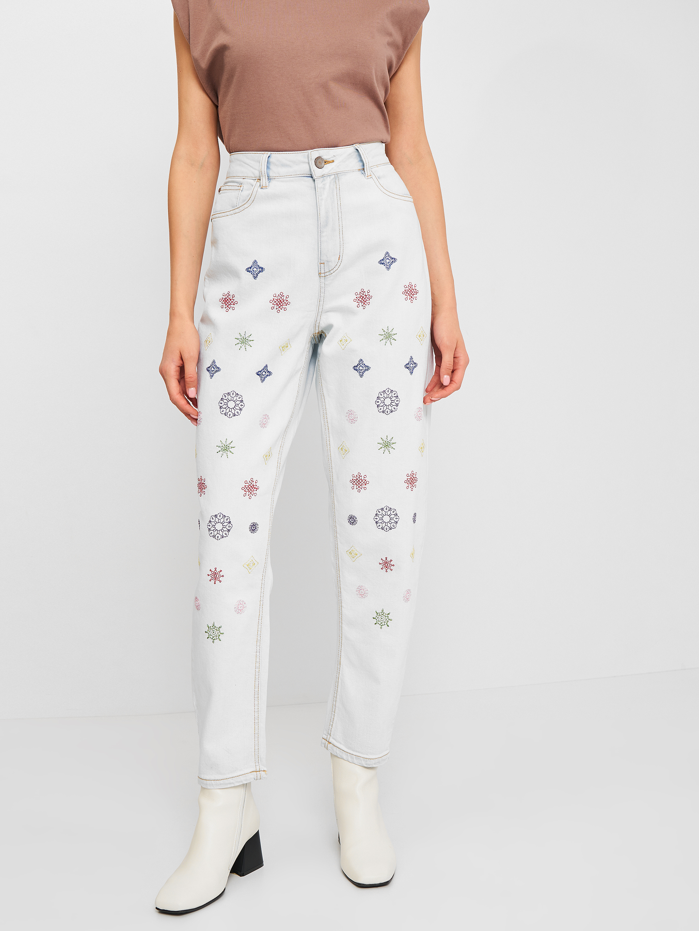 

Джинсы Desigual 19SWDD21-5160 28 Голубые