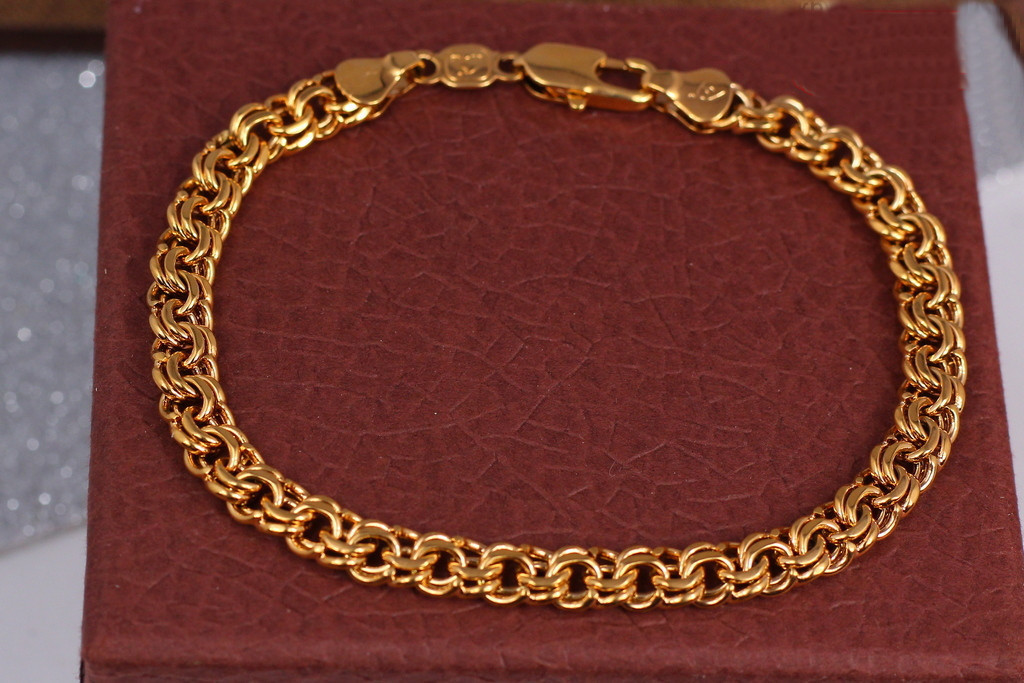 

Браслет Xuping Jewelry круглый бисмарк 21 см 6 мм золотистый