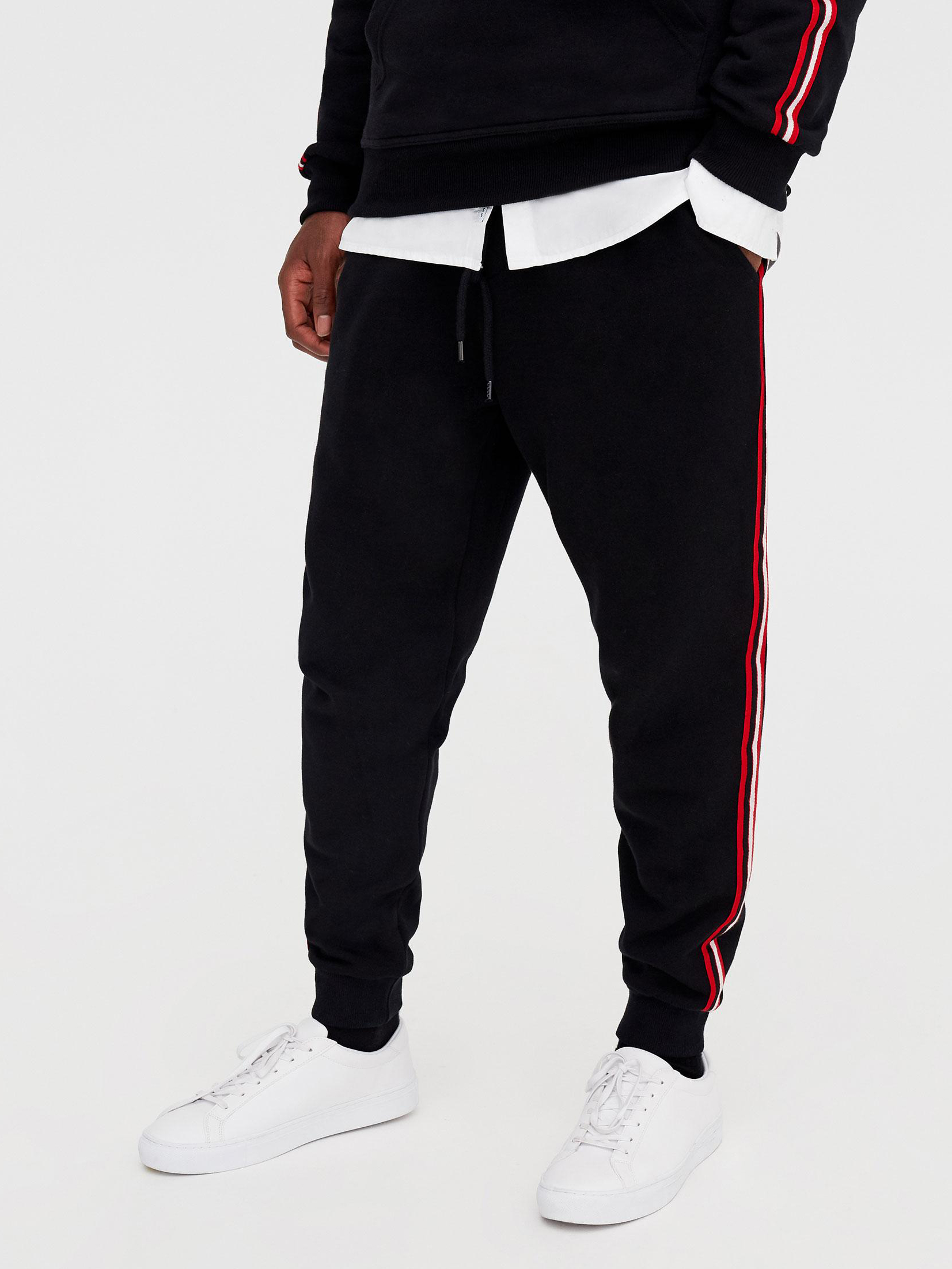 

Спортивные штаны Pull & Bear XAZ226426KWHH  Черные, Спортивные штаны Pull & Bear XAZ226426KWHH S Черные