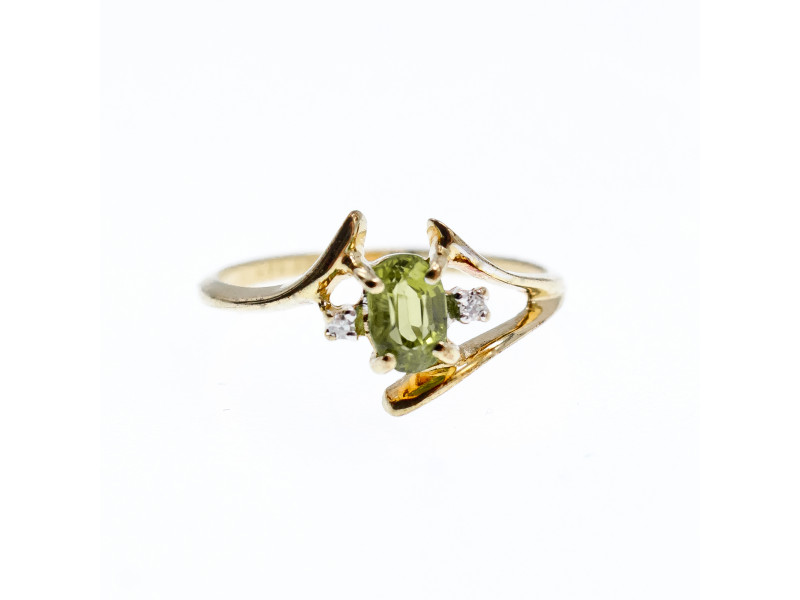 

Золотое кольцо с хризолитом и бриллиантами Наслаждение Натуральный Sky Jewelry 002614