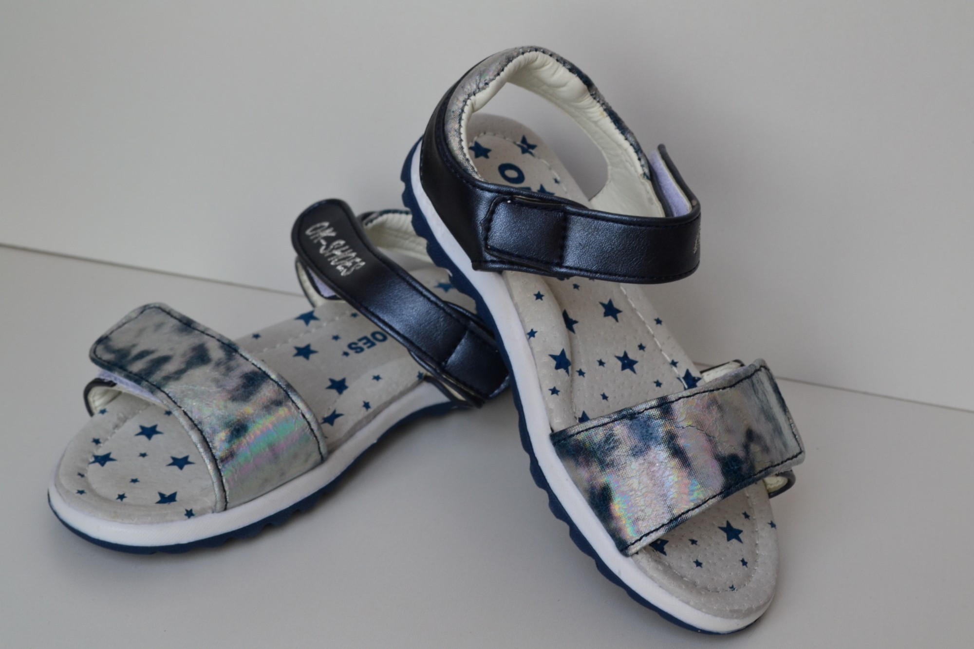 

Босоножки для девочек OK-SHOES 1801 32 (20,5)