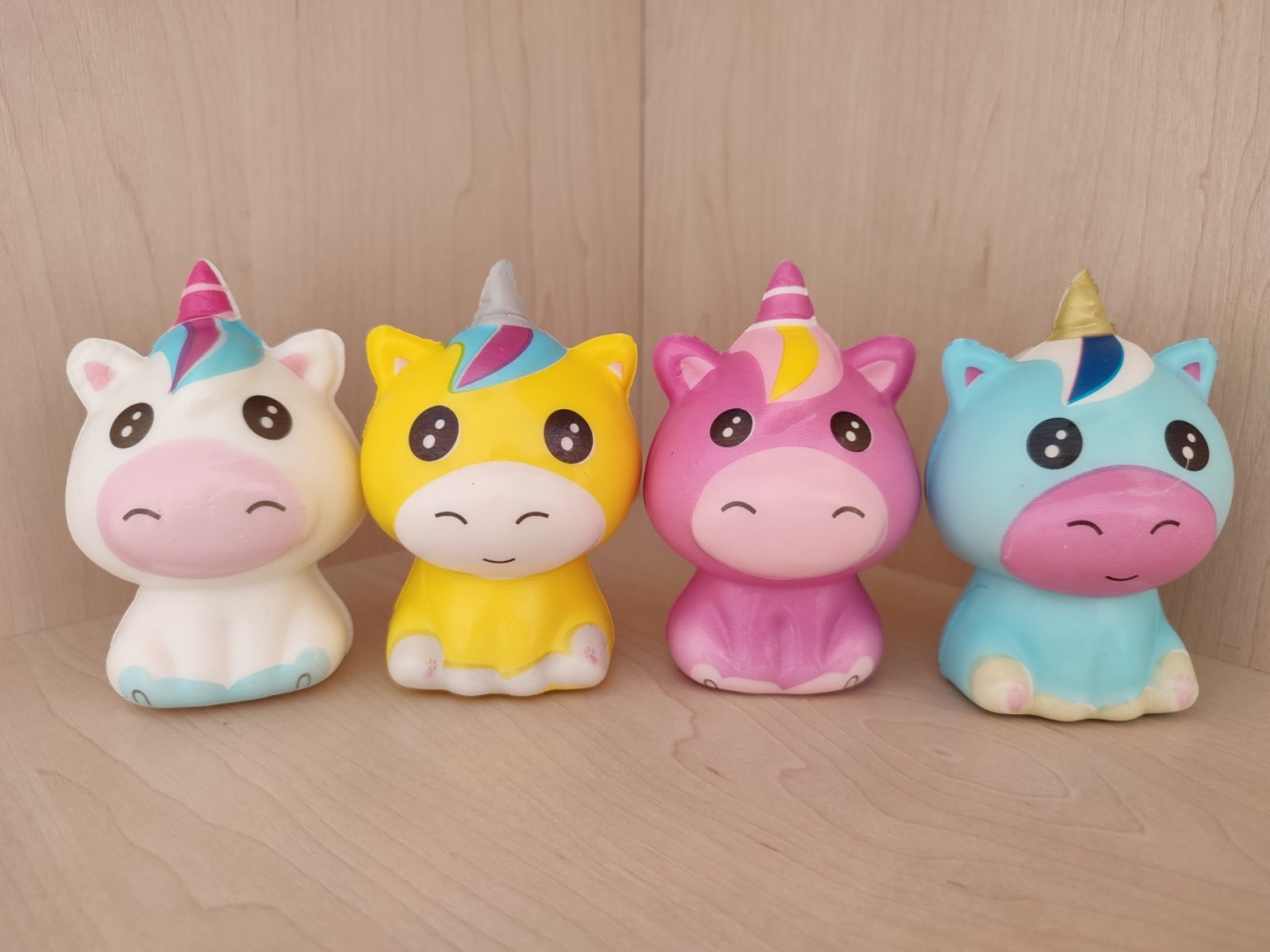 

Набор игрушек 4 шт Единорожки антистресс Сквиши Squishy (22215)
