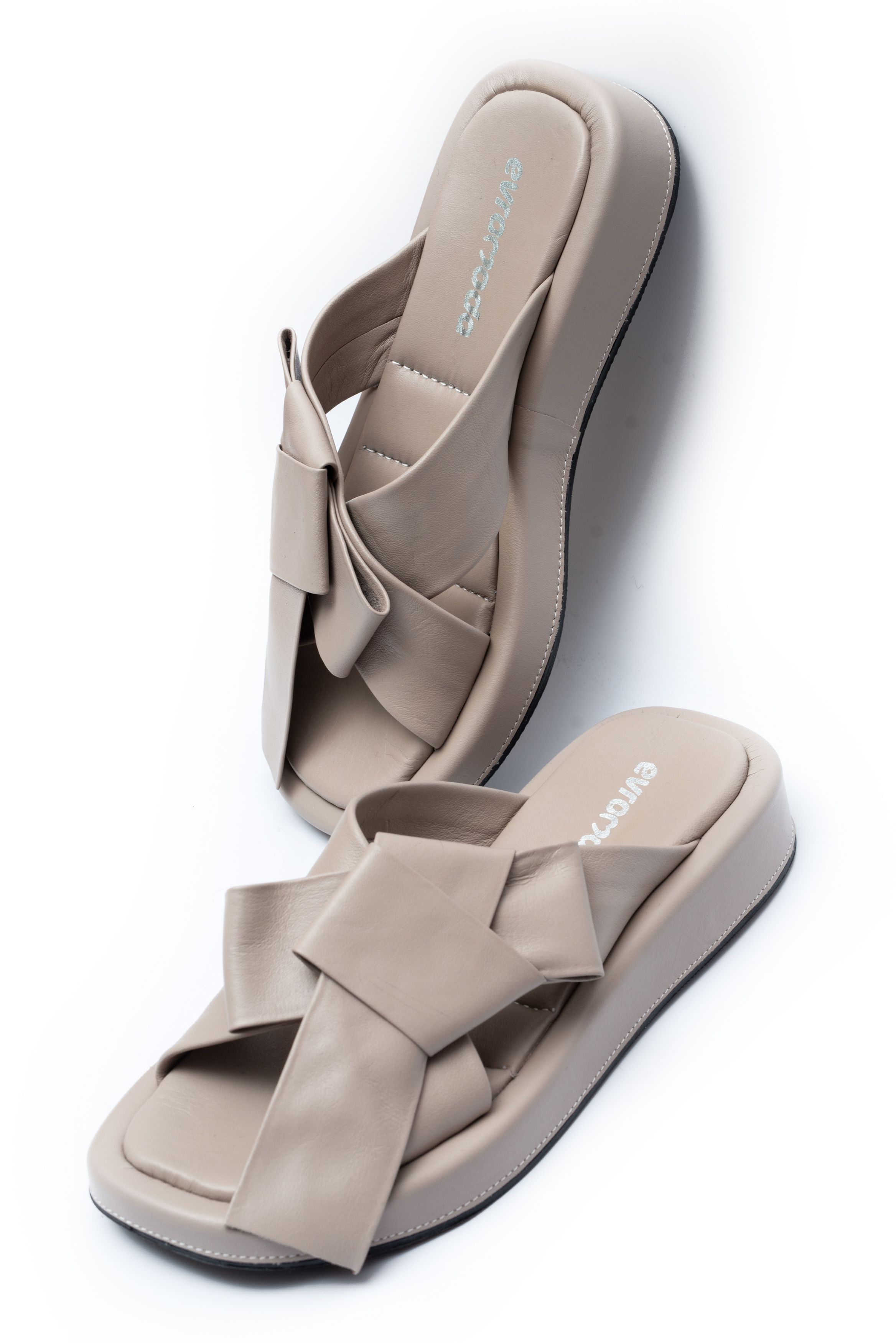 

Шлепанцы Evromoda 00692 Бежевые 37