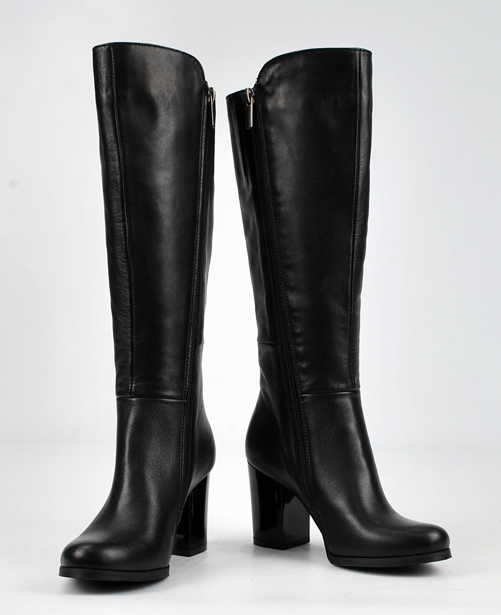 

Женские сапоги ILONA 900B 34 черный