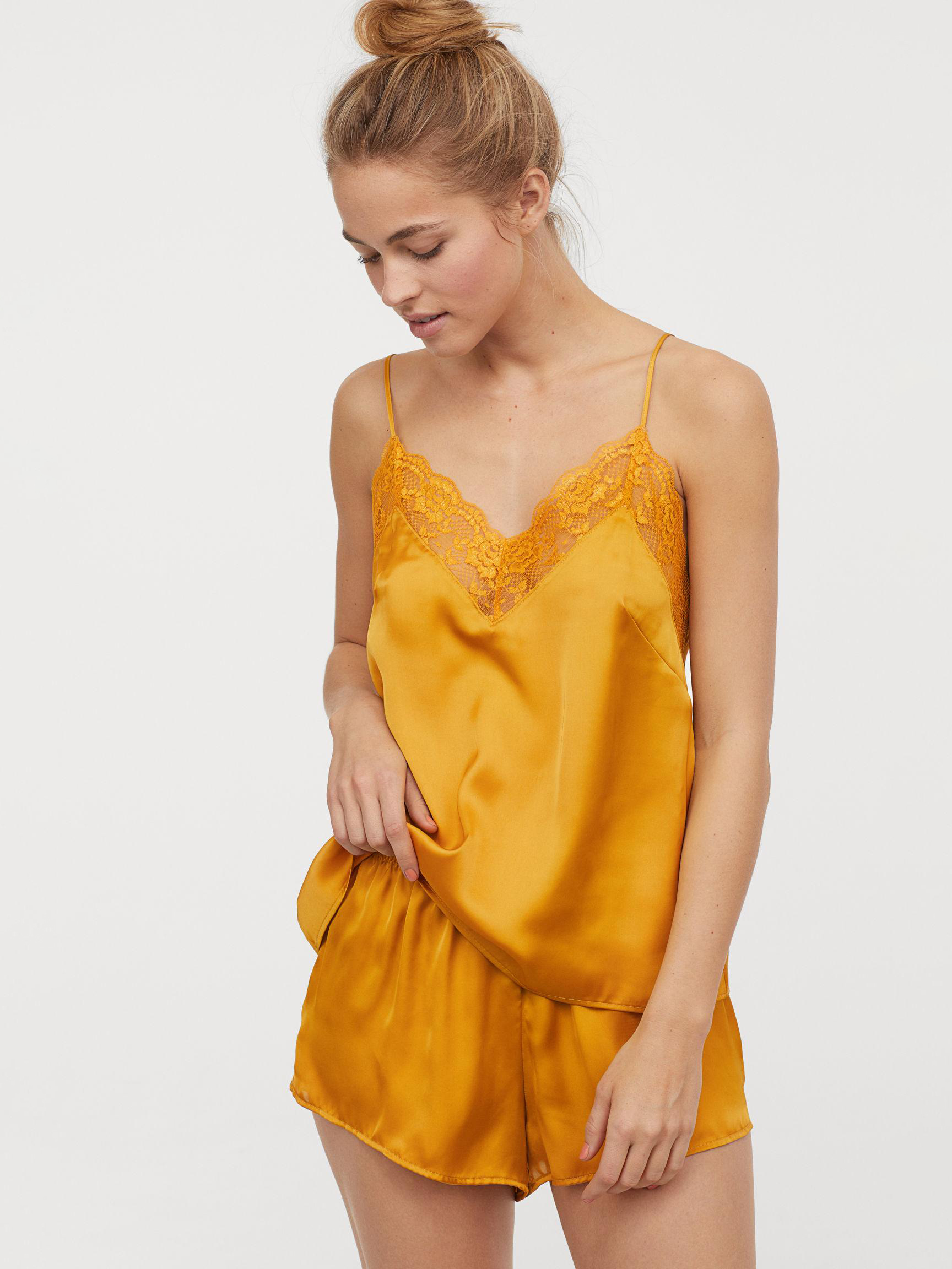 

Пижамные шорты H& XAZ159383OUCU  Горчичные, Пижамные шорты H&M XAZ159383OUCU M Горчичные