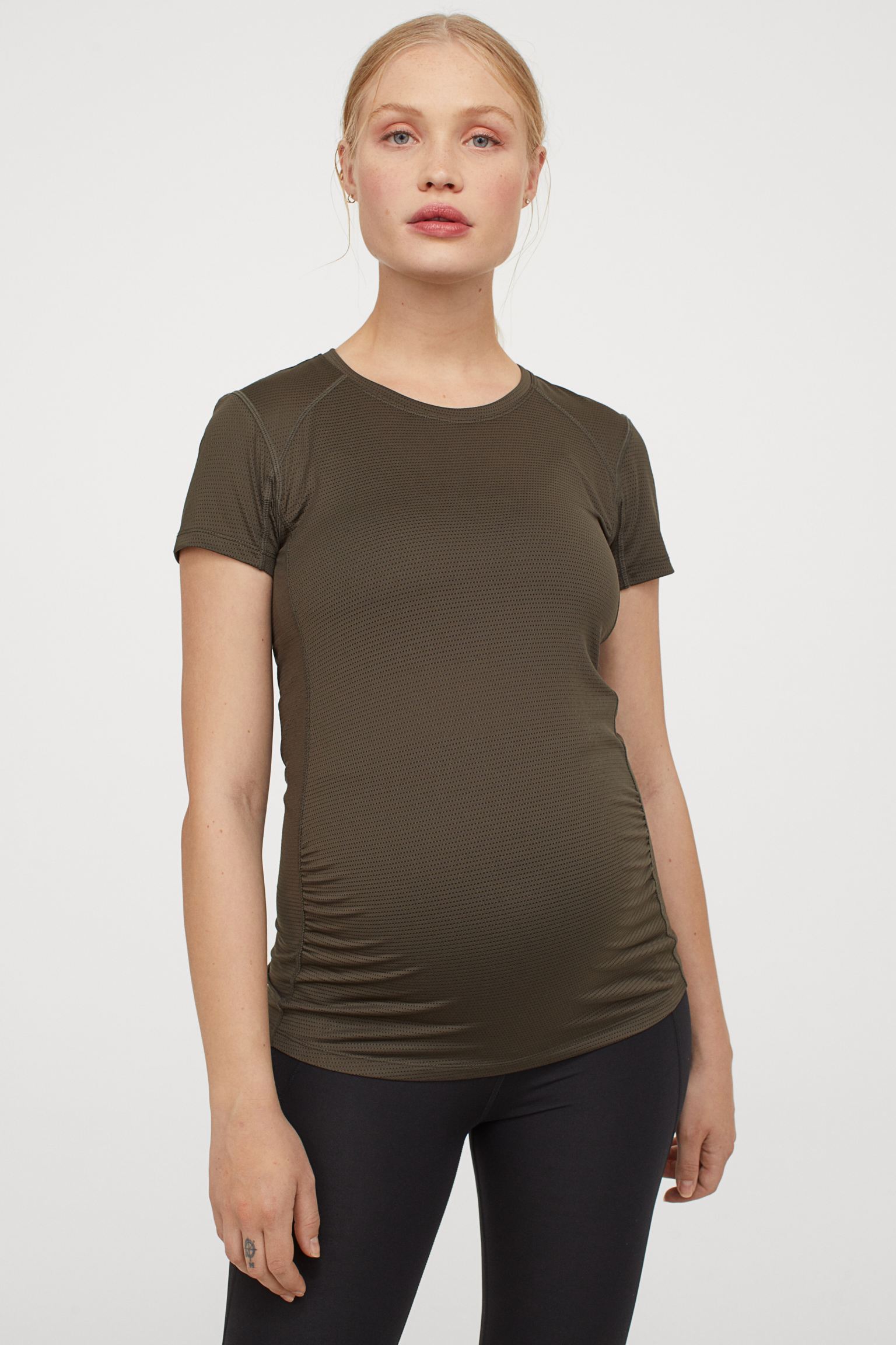 

Футболка спортивная для беременных H&M SPORT XS Хаки 8750052dm_хаки