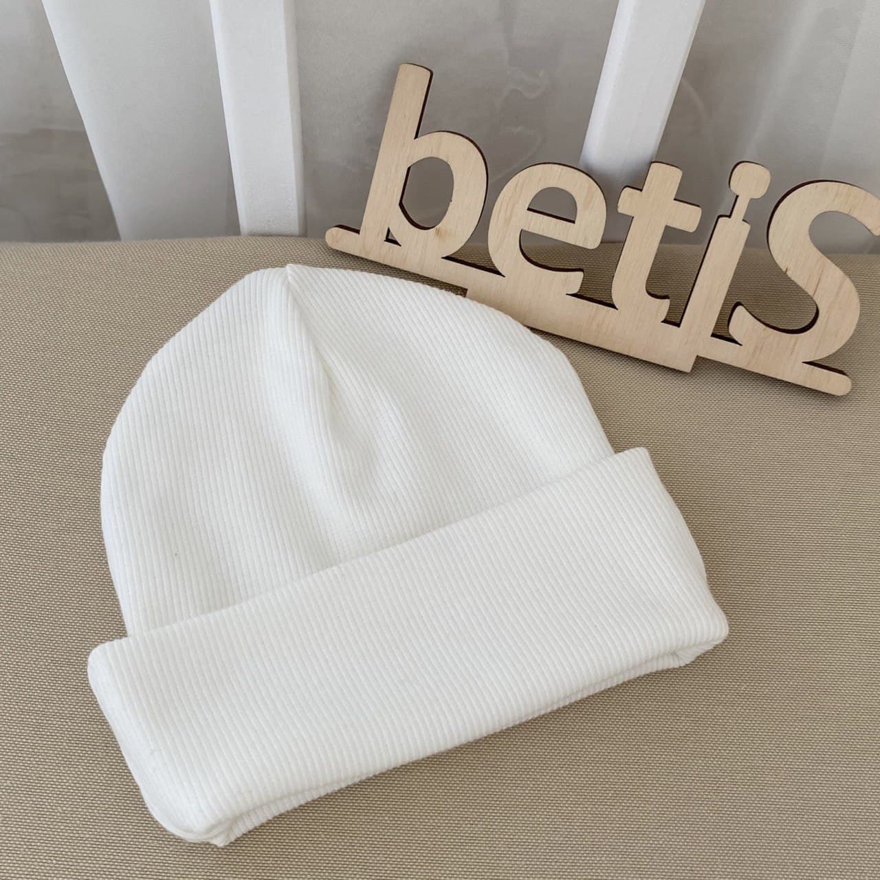 

Шапочка BetiS "Сіті Кідс" Молочний Кашкорсе 27689514 Зріст 80