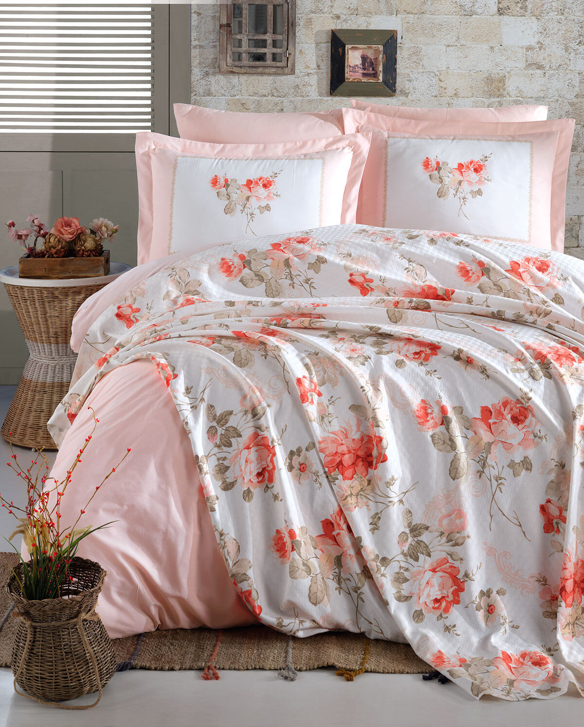 

Постільна білизна Istanbul 220x240 Jardin parfum з дифузором і пледом, Kirmizi (ist jd2)