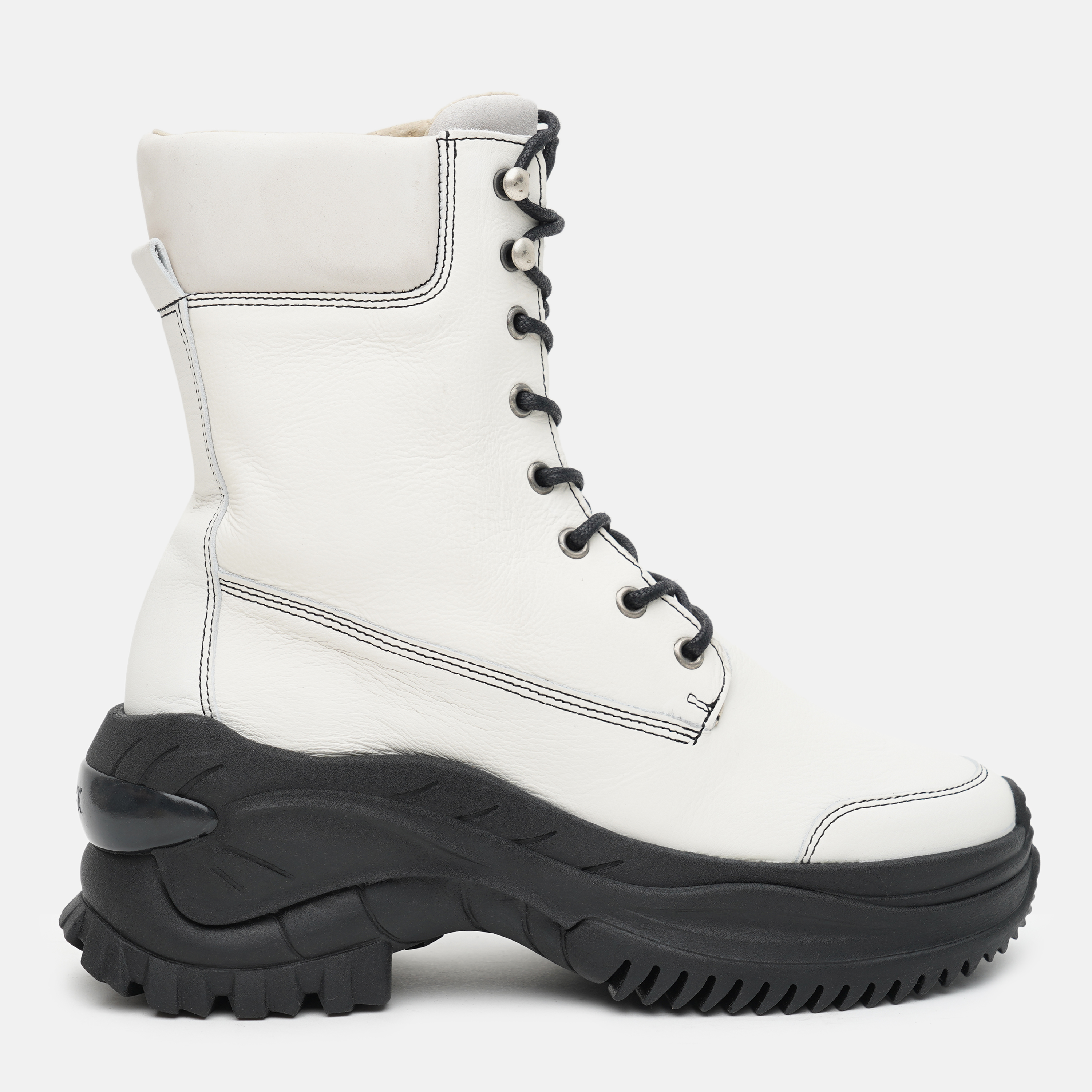 

Ботинки Bronx 47306Q-AB3104 36 23.1 см Черные с белым