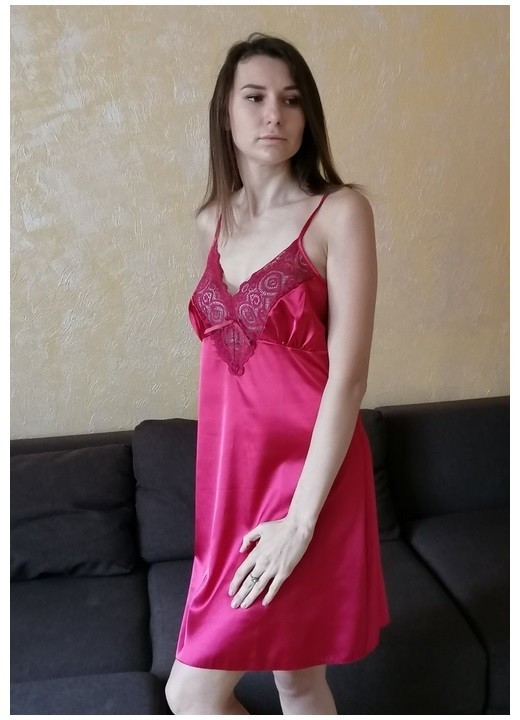 

Атласная Сорочка Короткая Однотонная с Кружевом FLEUR Lingerie Ночная рубашка на Тонких Бретелях 46 ( 3XL) Бордовая (S 5214)