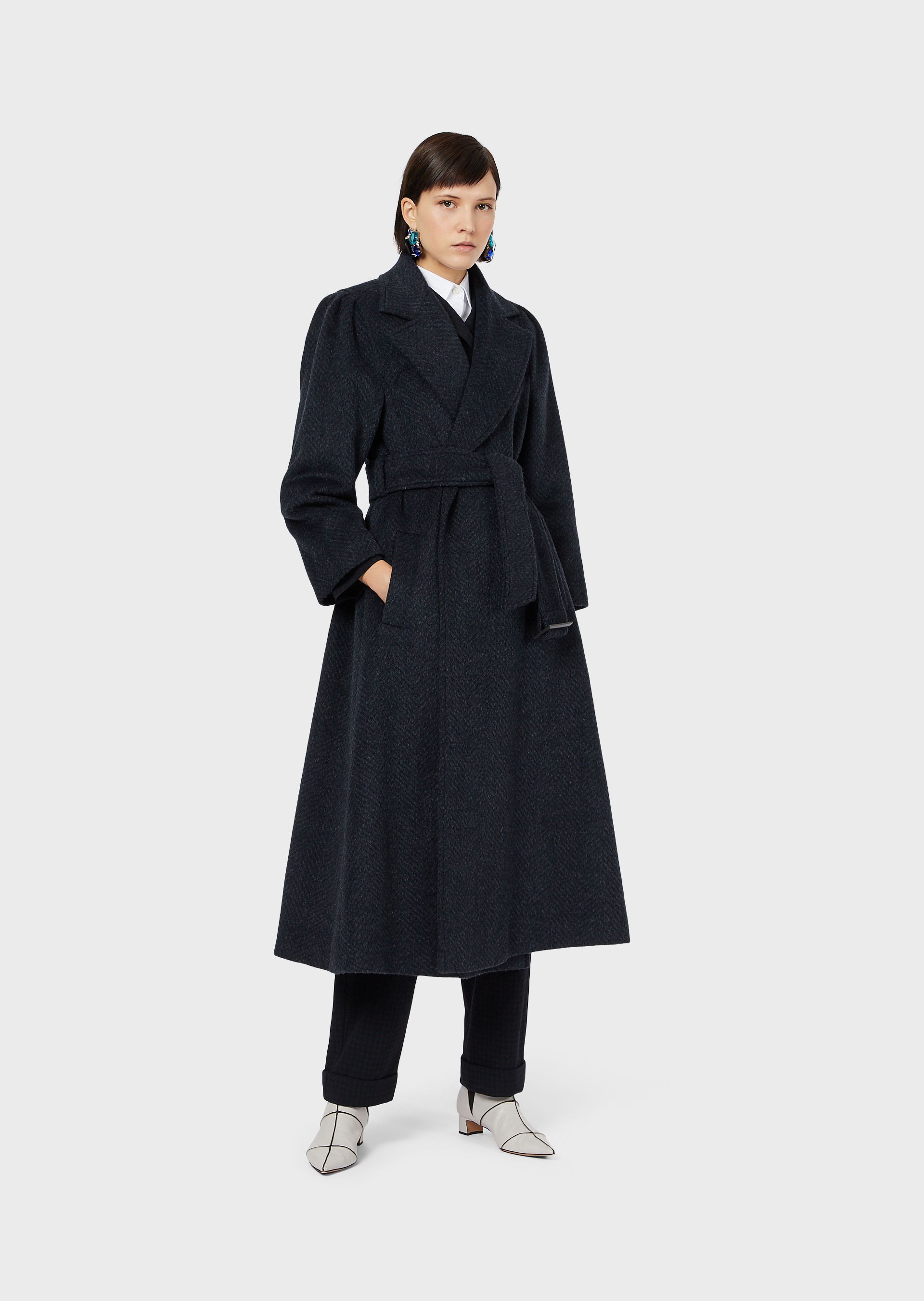 

Пальто Emporio Armani  Темно-синее 9NL18T.92701, Пальто Emporio Armani 44 Темно-синее 9NL18T.92701