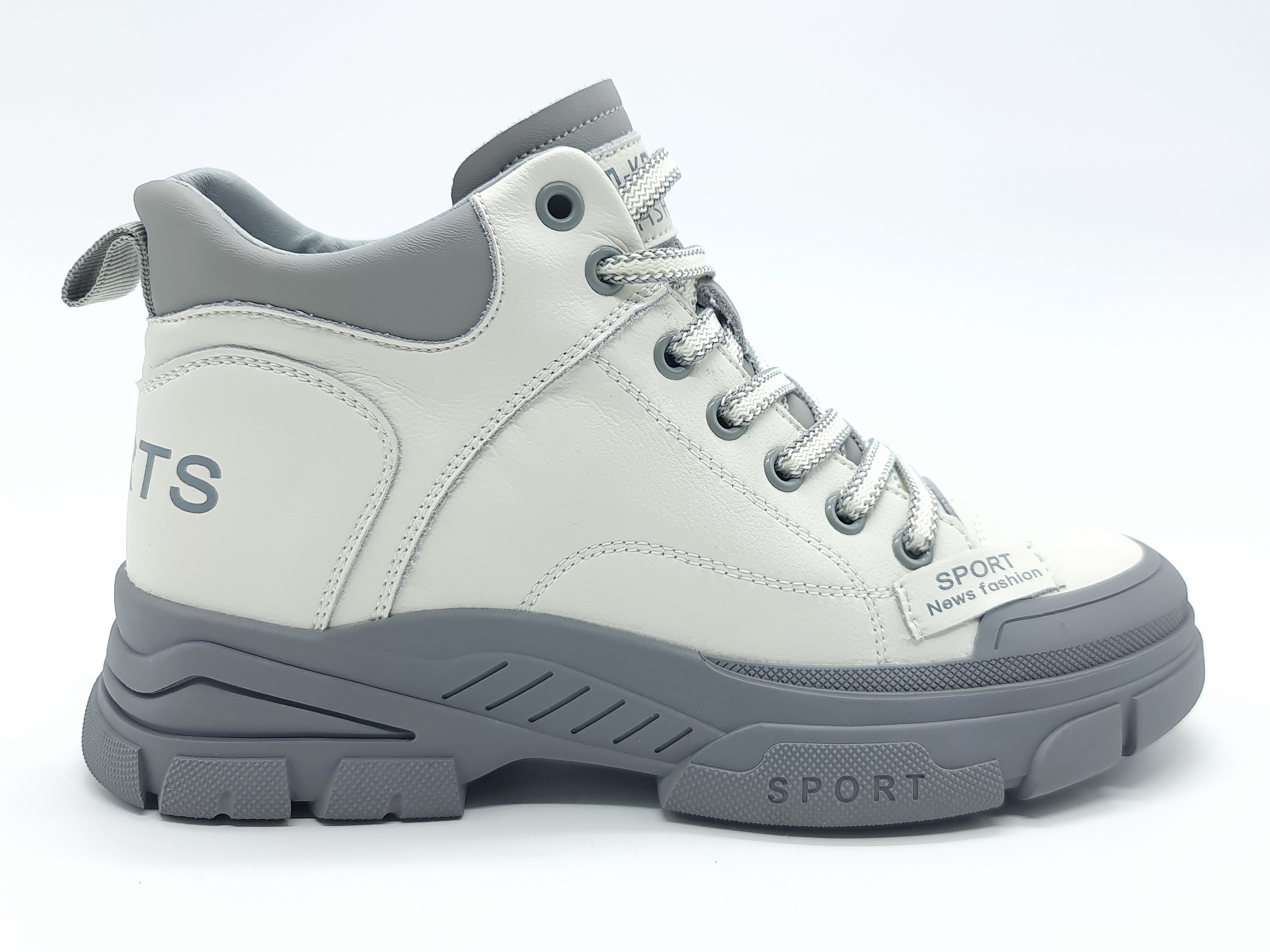 

Жіночі черевики Boss Victori бежеві шкіряні BV-18-15 245 мм 39(р)