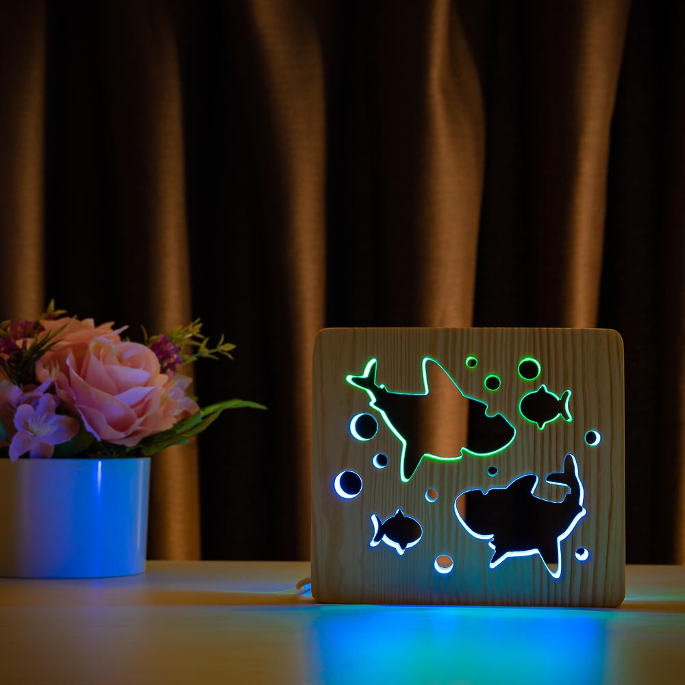 

Светильник ночник ArtEco Light из дерева LED "Две акулы и рыбки" с пультом и регулировкой цвета, двойной RGB
