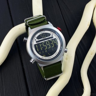

Мужские наручные часы AMST 3017 Silver-White-Green Wristband