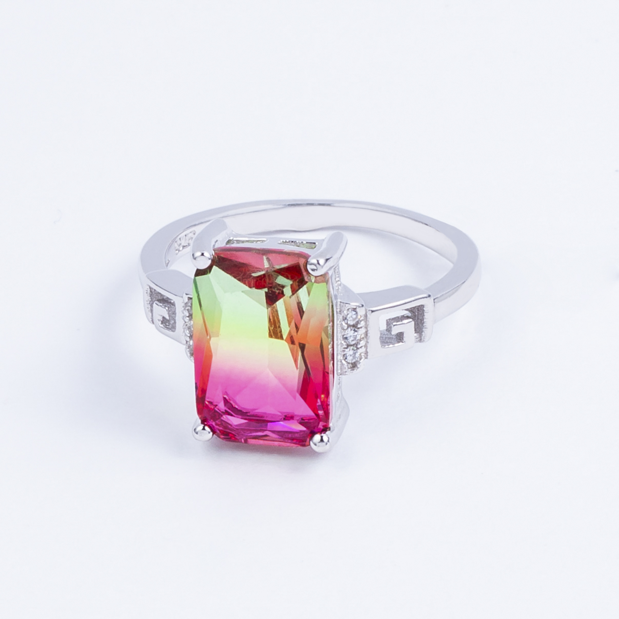 

Каблучка TOP Silver розмір 16,5 3,17 г