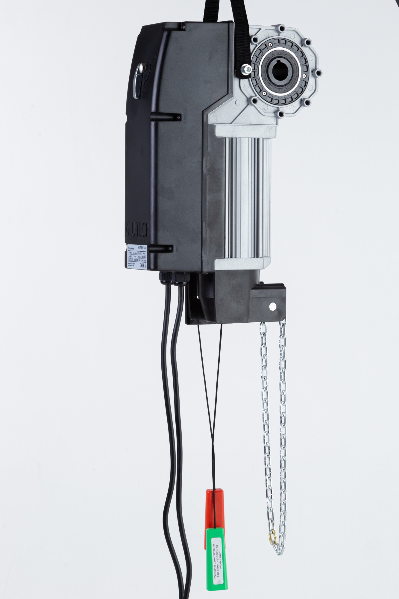 

Комплект автоматики Alutech для промышленных ворот TR-3531-230KIT
