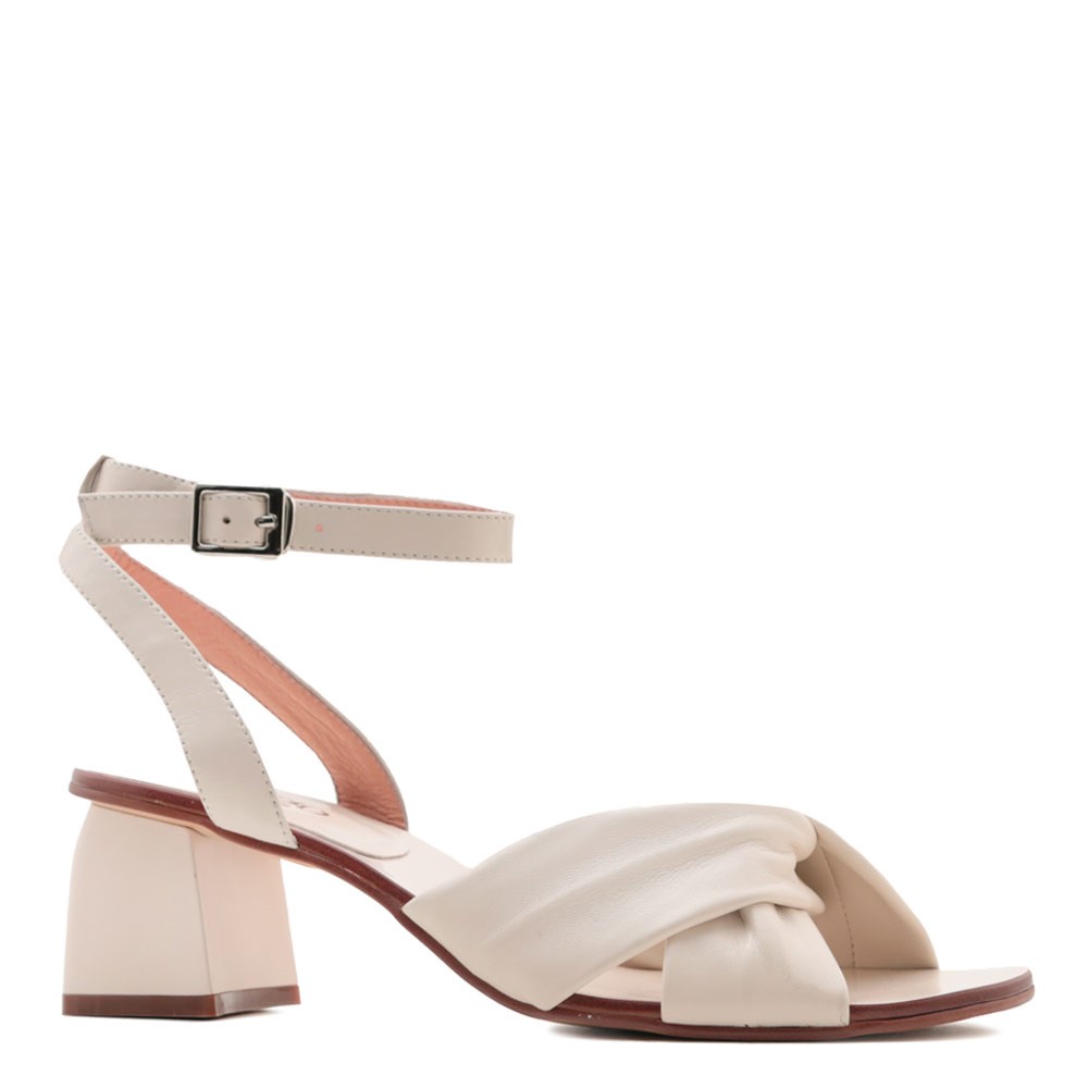 

Босоножки на каблуке Prego 23157 цвет кремовий размер 37 (A1 БЛК/21/D220-2-Y11/26)