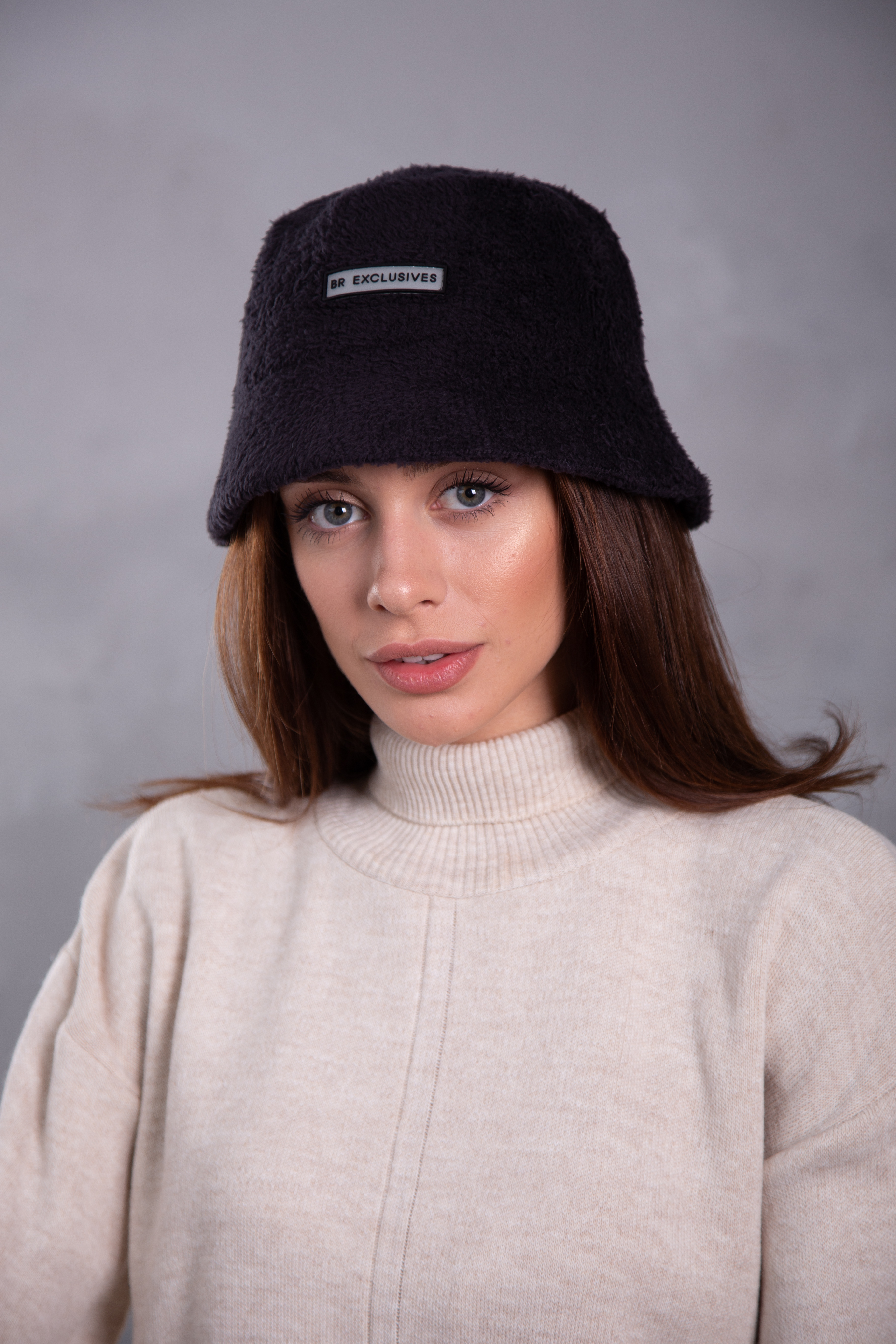 

Панама FAMO PN-Б4985 55-58 Черный 55-58 (PN-Б4985)